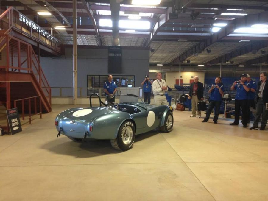  Shelby Cobra 289 FIA 50th Anniversary 2014 года  (фото 24 из 27)